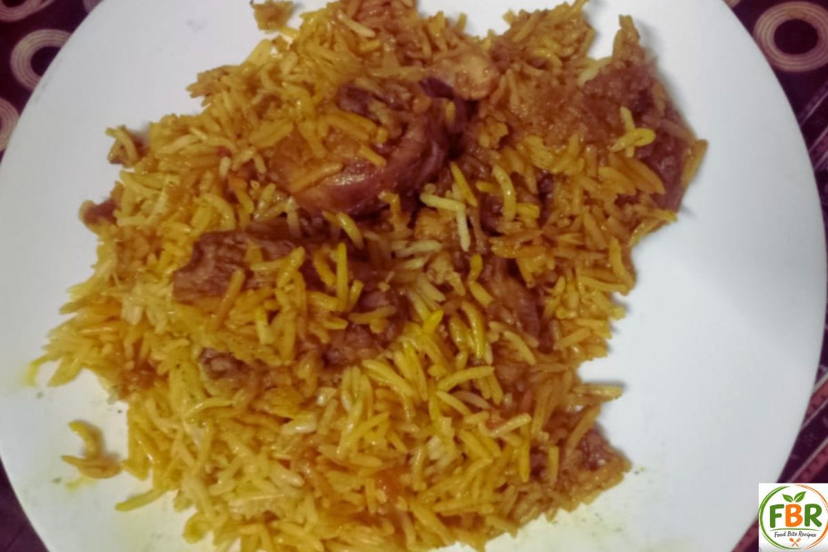 Chicken biryani recipe with basmati rice and tender chicken served in a bowl